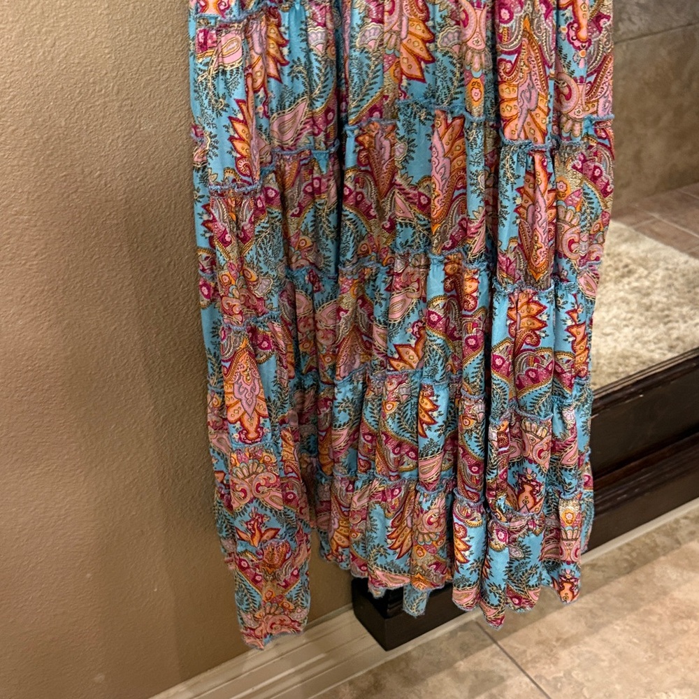 Colorful Paisley Maxi Dress - Picture 4 of 6